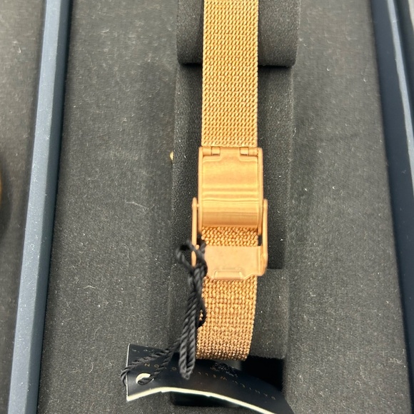 Women’s Daniel Wellington, Quadro Evergold watch with Green dial/gold bracelet